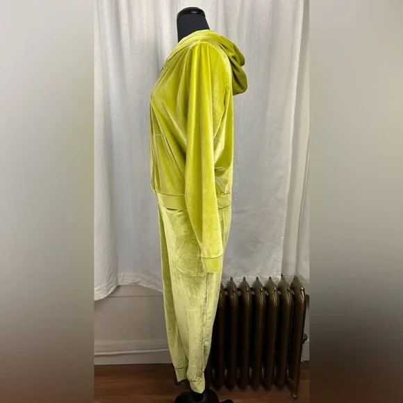 Fabletics Zip-Up Sweatshirt - Picture 2 of 5